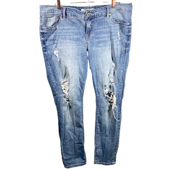 Torrid Distressed Skinny Stretch Jeans 18R - Picture 1 of 11